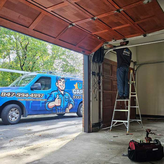Personalized garage door repair service in Buffalo Grove, IL
