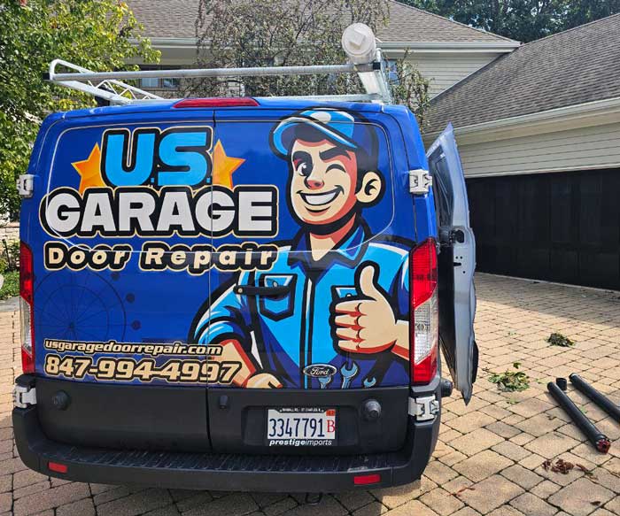 A Local Garage Door Service Expert Arlington Heights IL